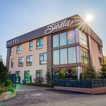 Hotel Siesta อูชิเซ ภายนอก รูปภาพ