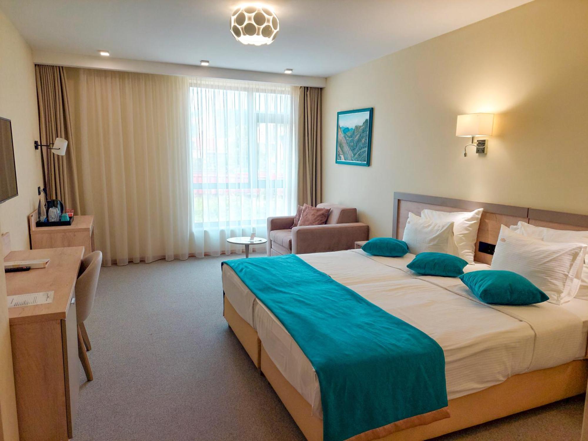 Hotel Siesta อูชิเซ ภายนอก รูปภาพ