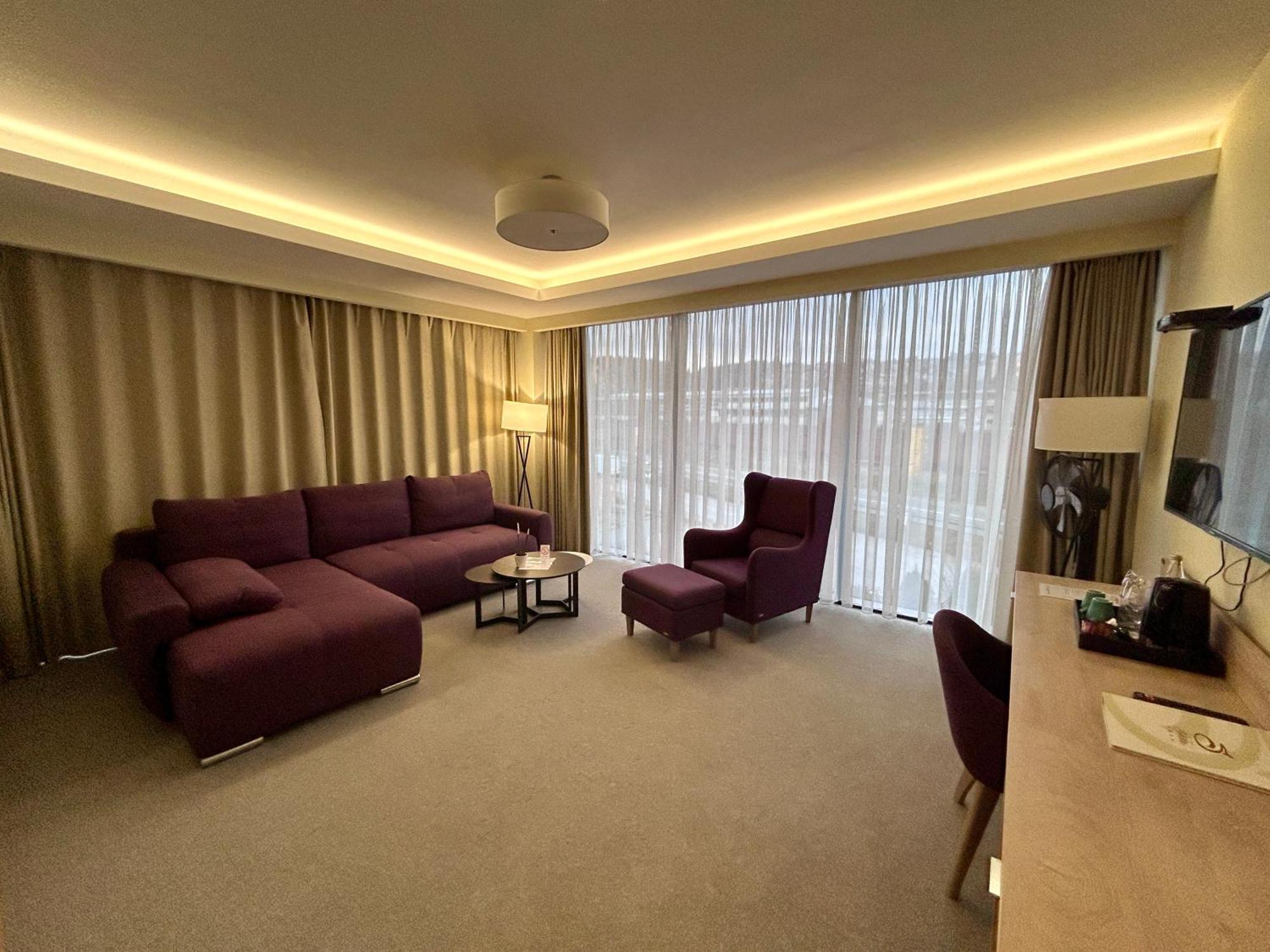 Hotel Siesta อูชิเซ ภายนอก รูปภาพ